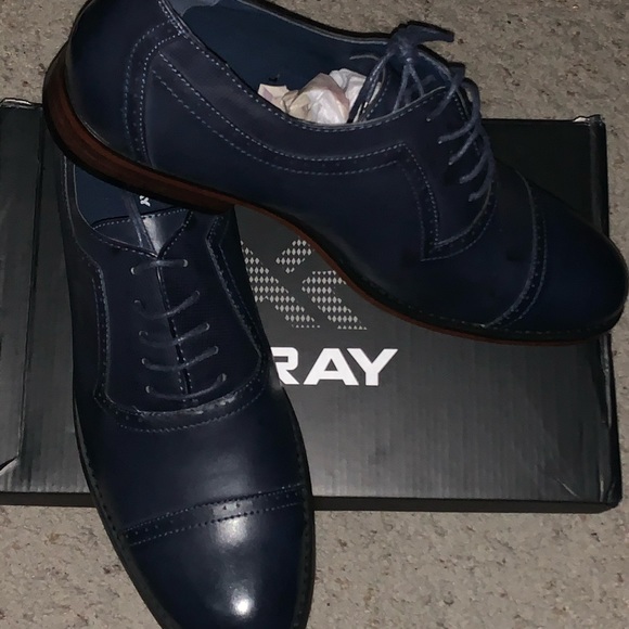 Shoes - Picture 2 of 6